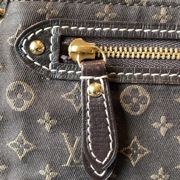 Louis Vuitton Pochette Monogram Idylle Mini - Picture 4 of 14